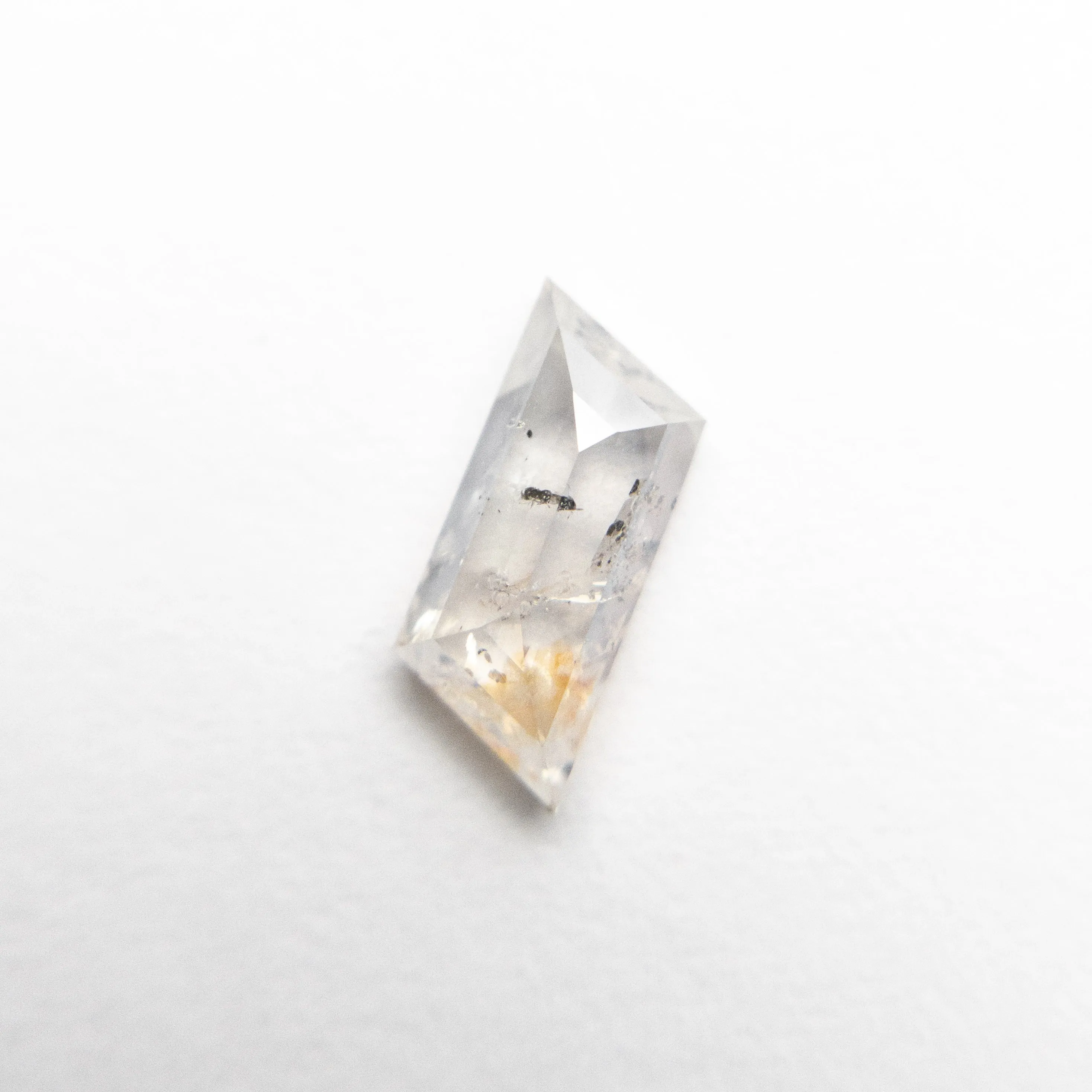 0.69ct 8.91x6.23x2.35mm Geometric Rosecut 19067-15