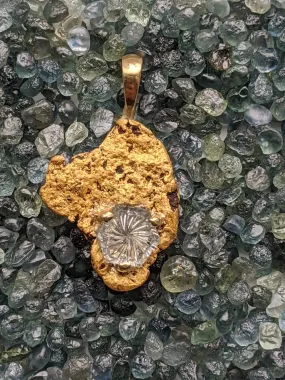 7.8g CUSTOM MONTANA GOLD NUGGET AND MONTANA SAPPHIRE PENDANT