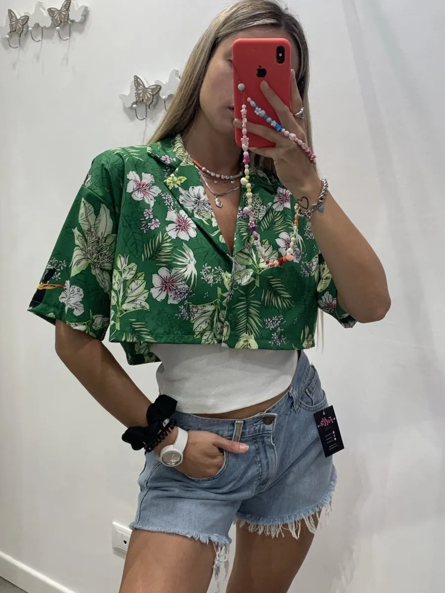 Camicetta verde con fantasia floreale
