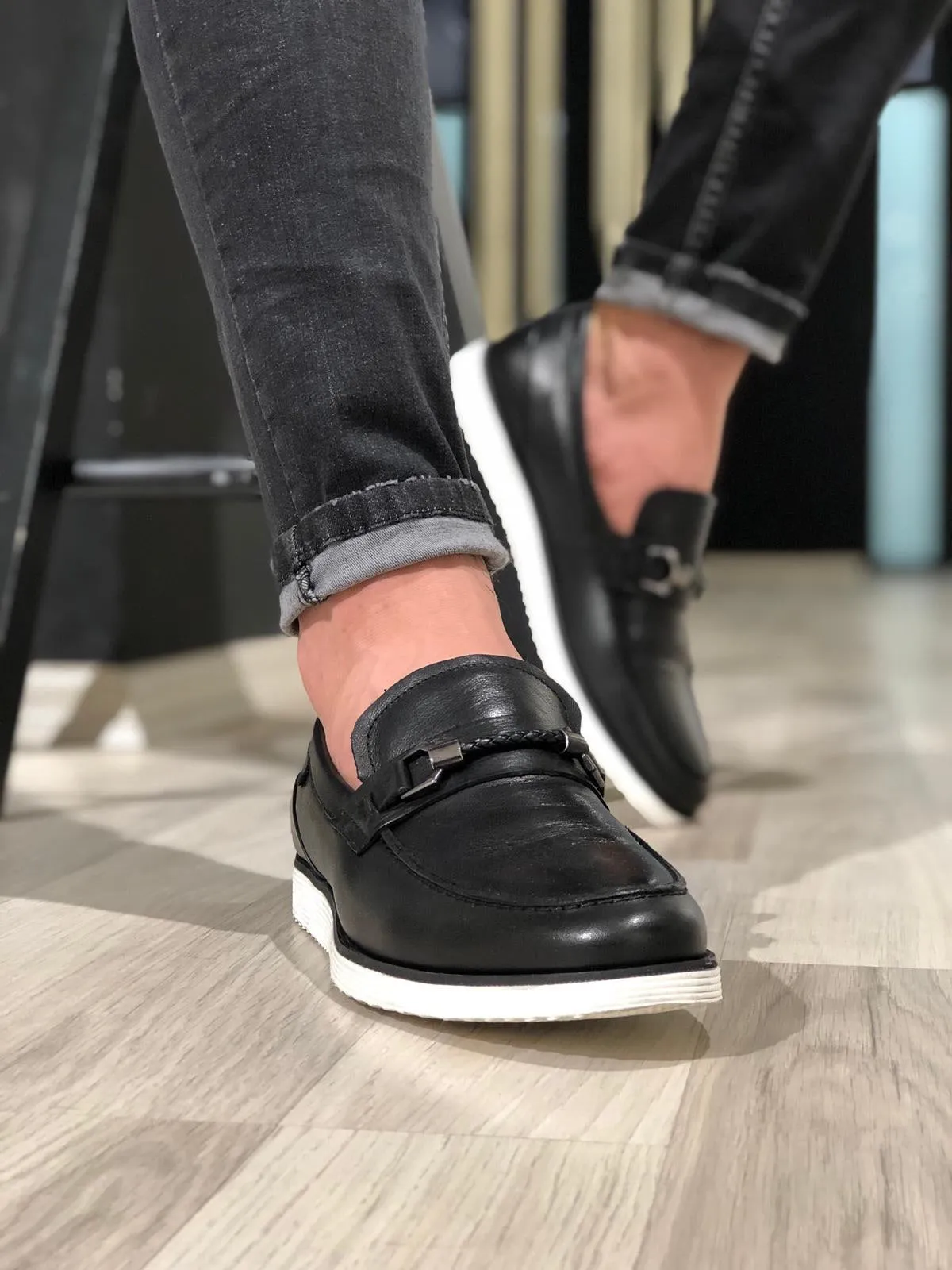 Heritage Buckle Detail Black Loafer