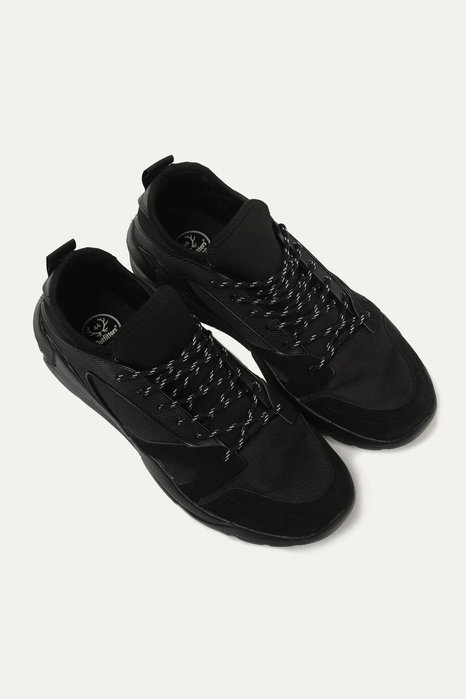 LACE-UP SHOES