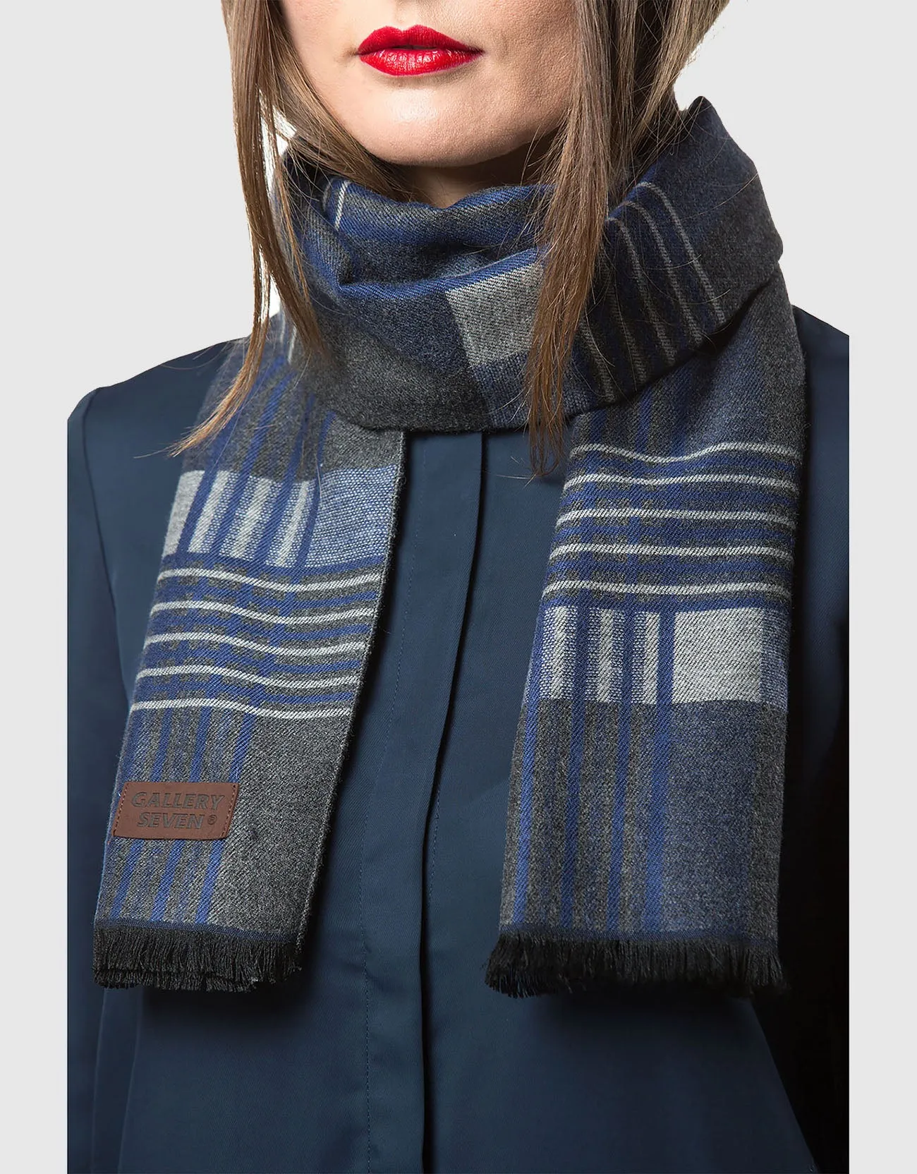 Women's Elegant Winter Scarf