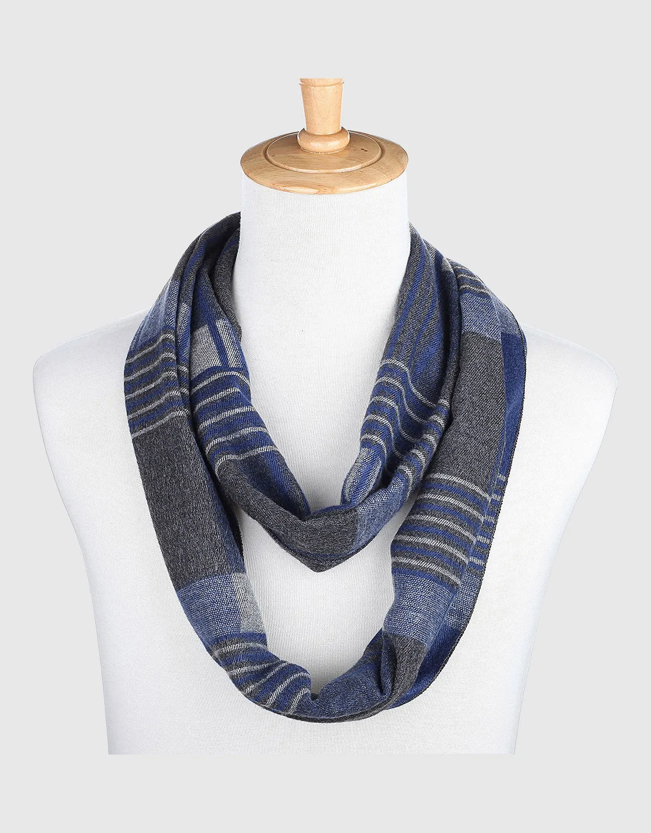 Women's Elegant Winter Scarf