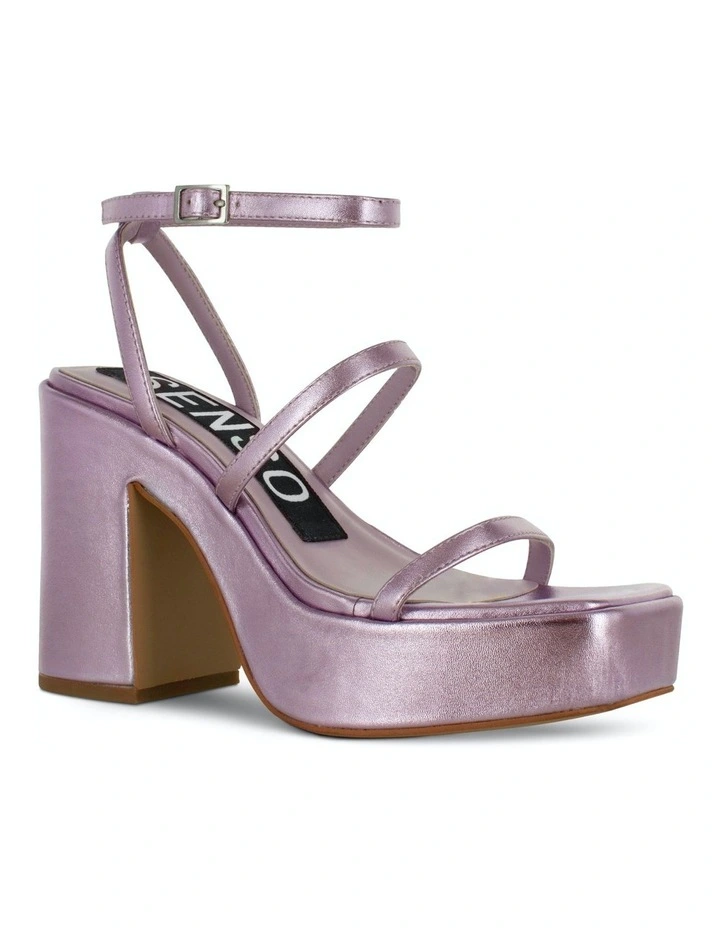 Yasmin I Platform Sandals in Lavendar