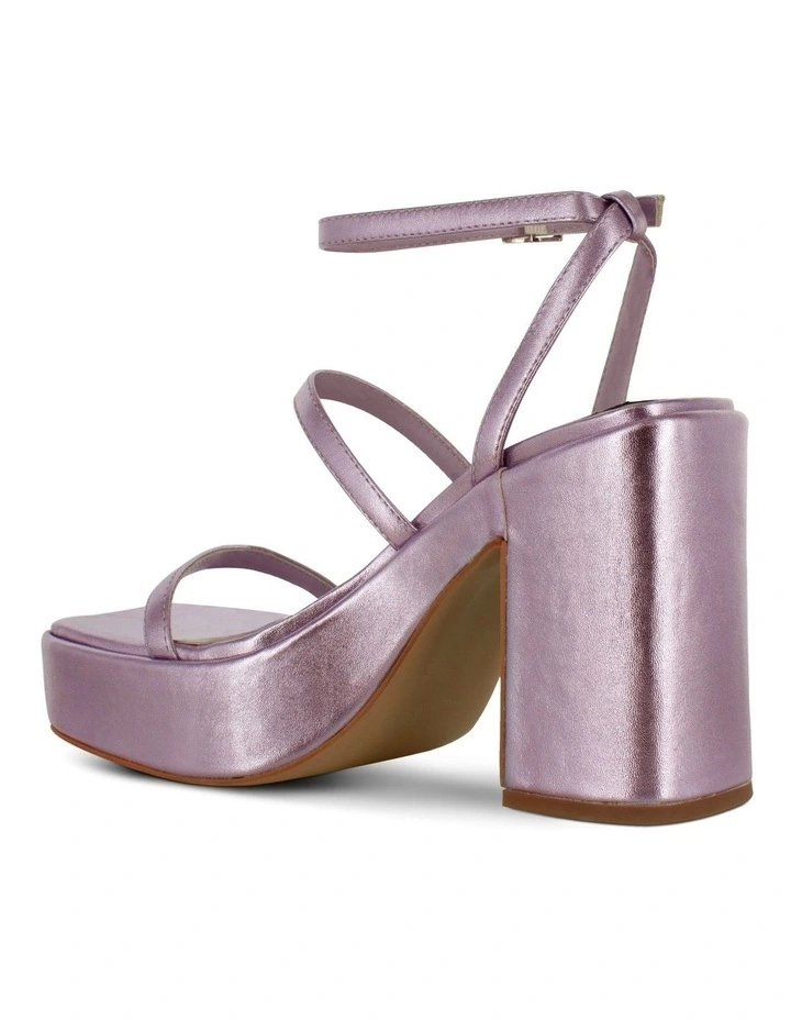 Yasmin I Platform Sandals in Lavendar