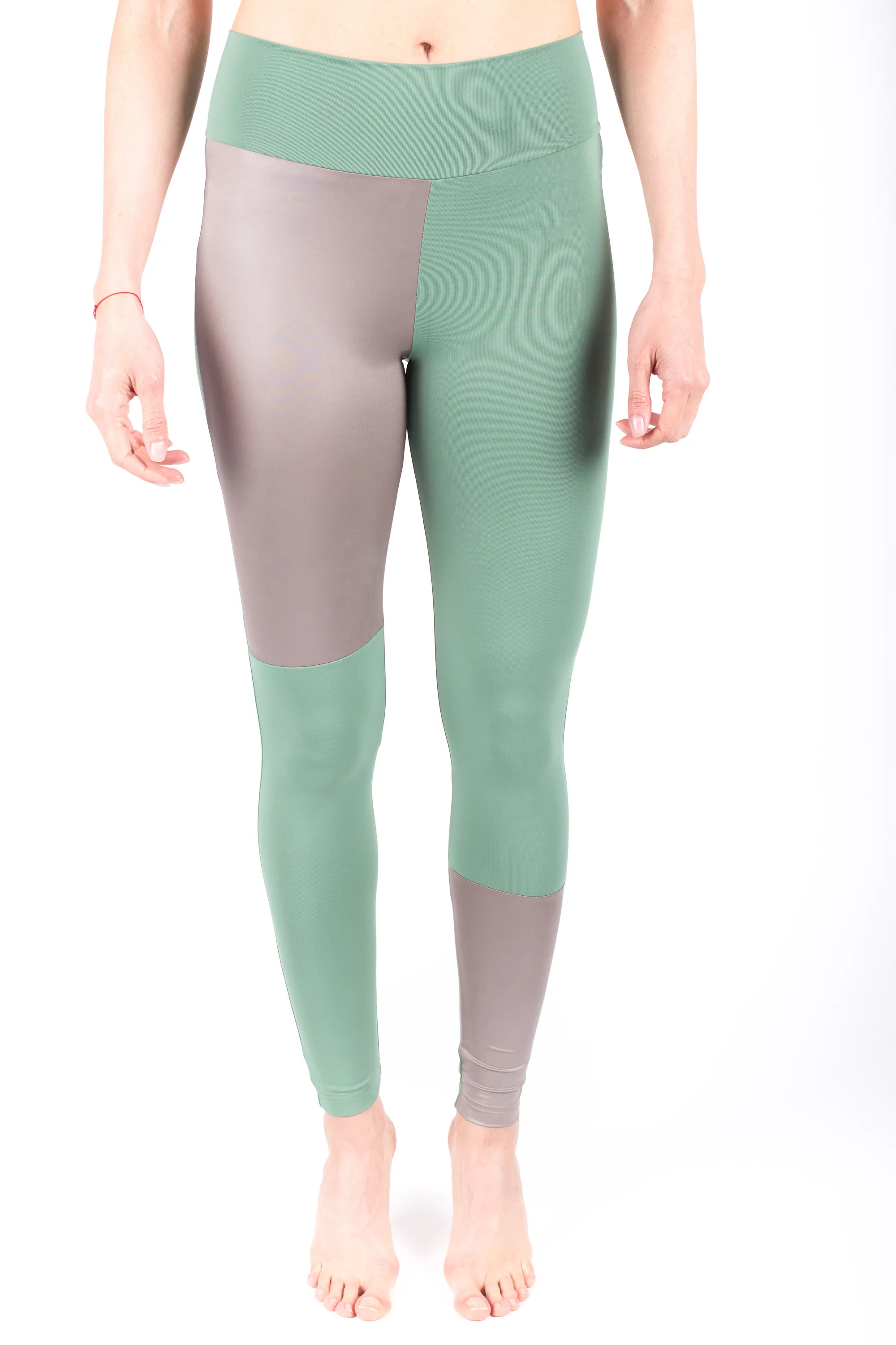 YOjogaYO Green leggings with shiny parts